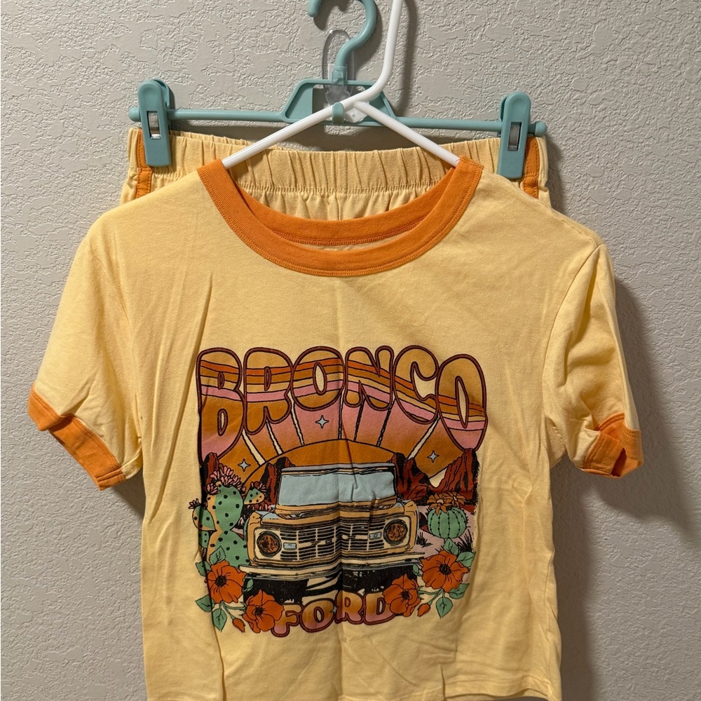 Ford Bronco Kids set - Yellow with Orange Accents